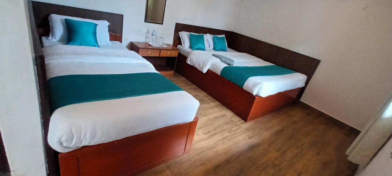 Hotel Dolly Pokhara Dış mekan fotoğraf