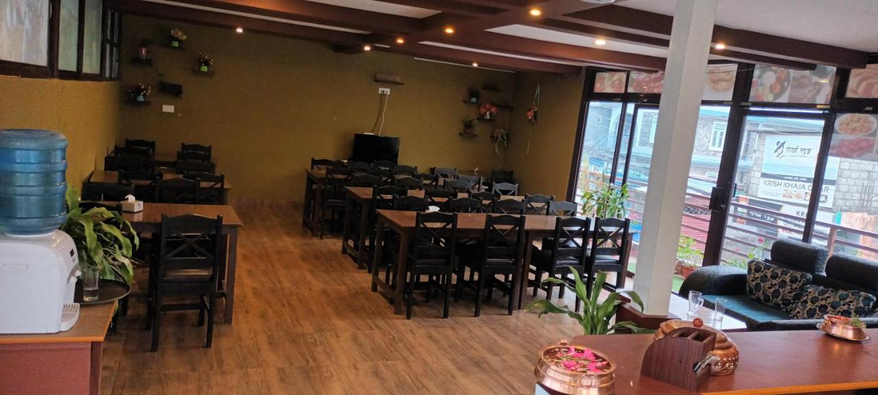 Hotel Dolly Pokhara Dış mekan fotoğraf