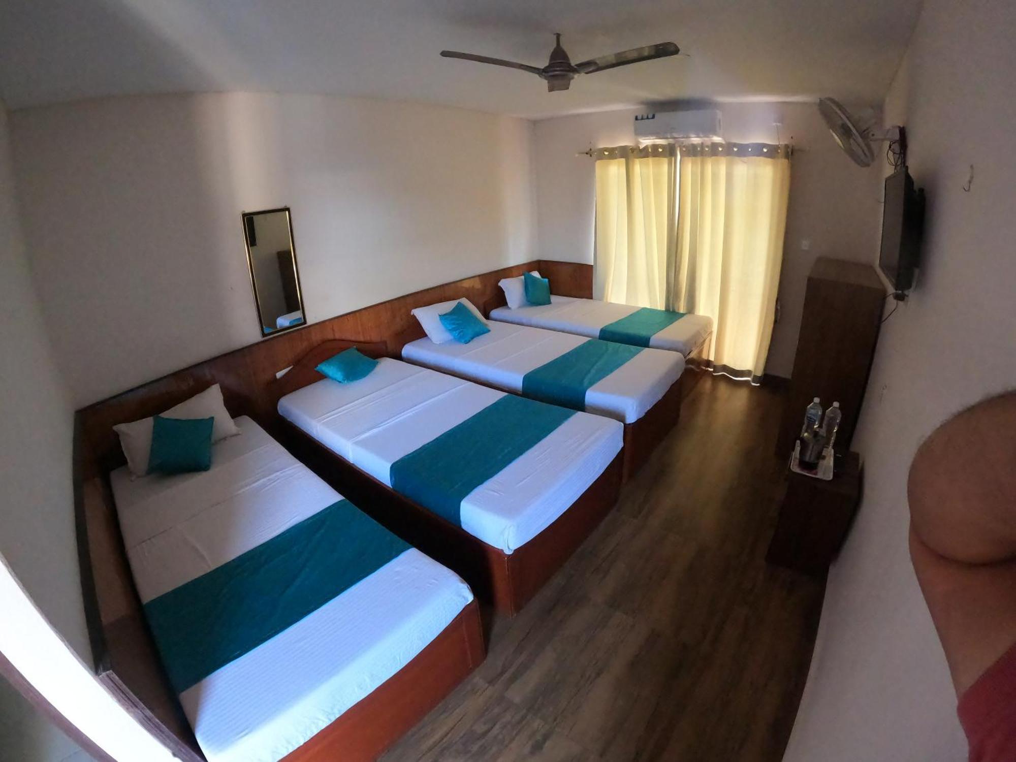 Hotel Dolly Pokhara Dış mekan fotoğraf