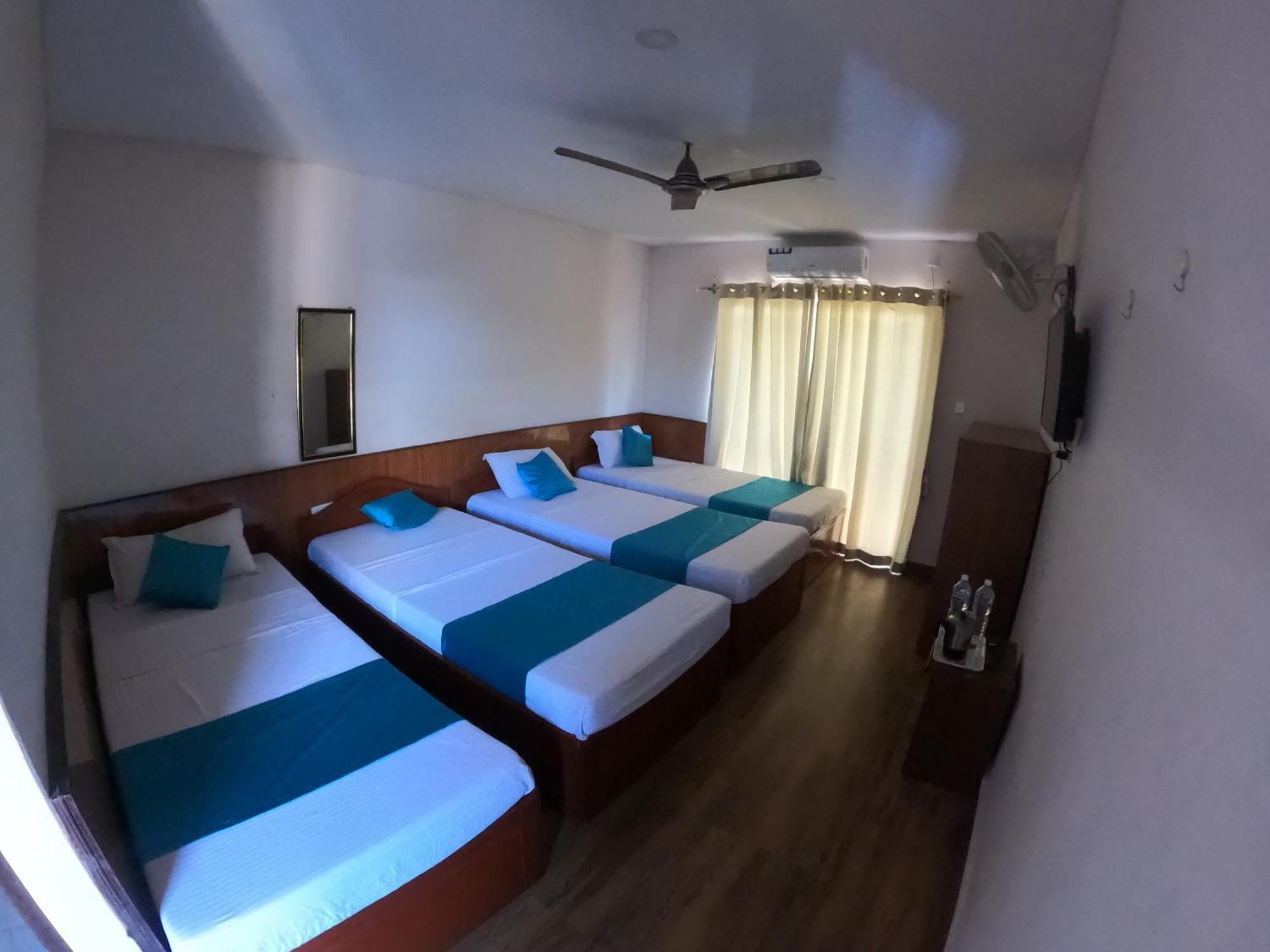 Hotel Dolly Pokhara Dış mekan fotoğraf