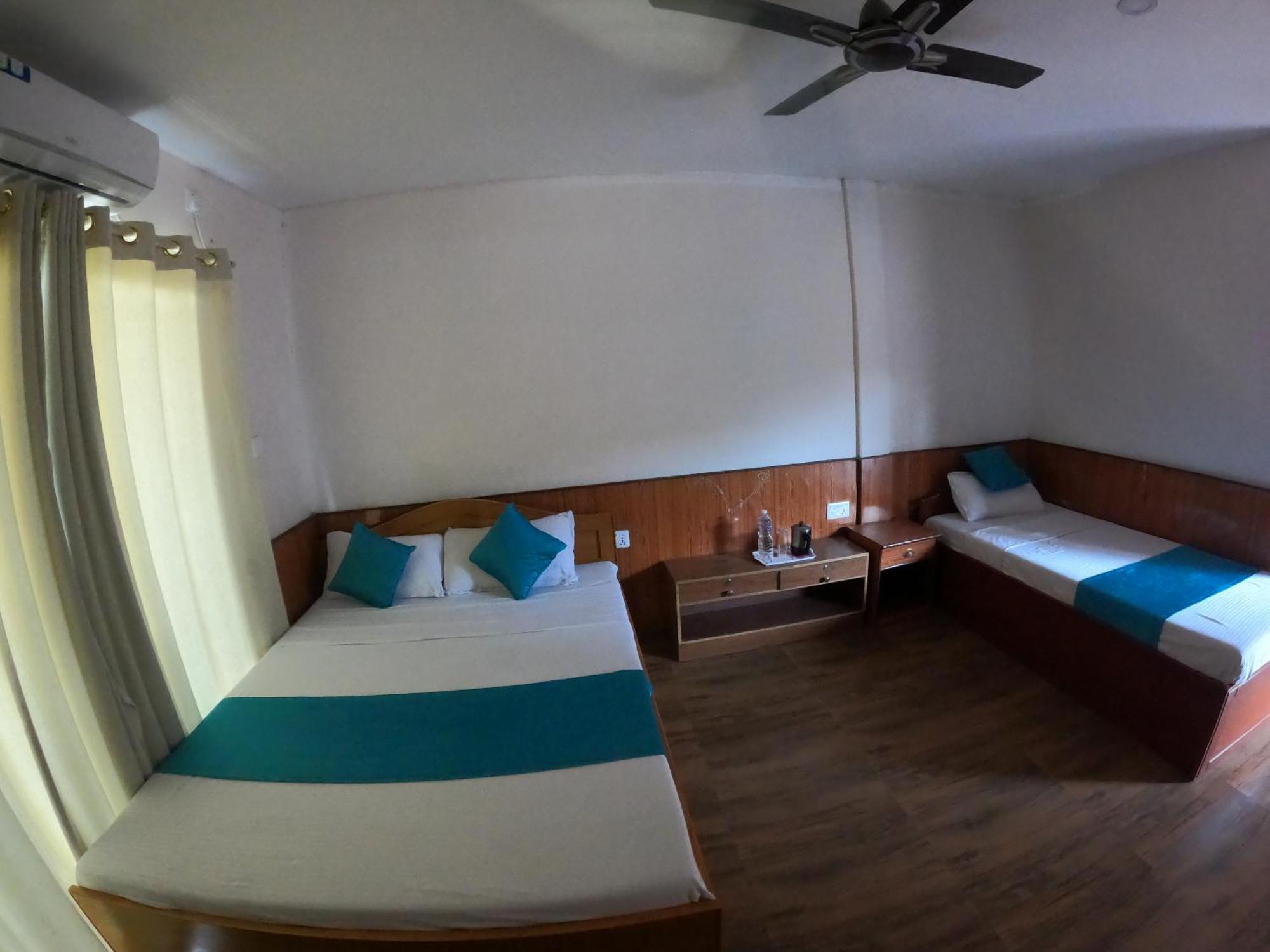Hotel Dolly Pokhara Dış mekan fotoğraf