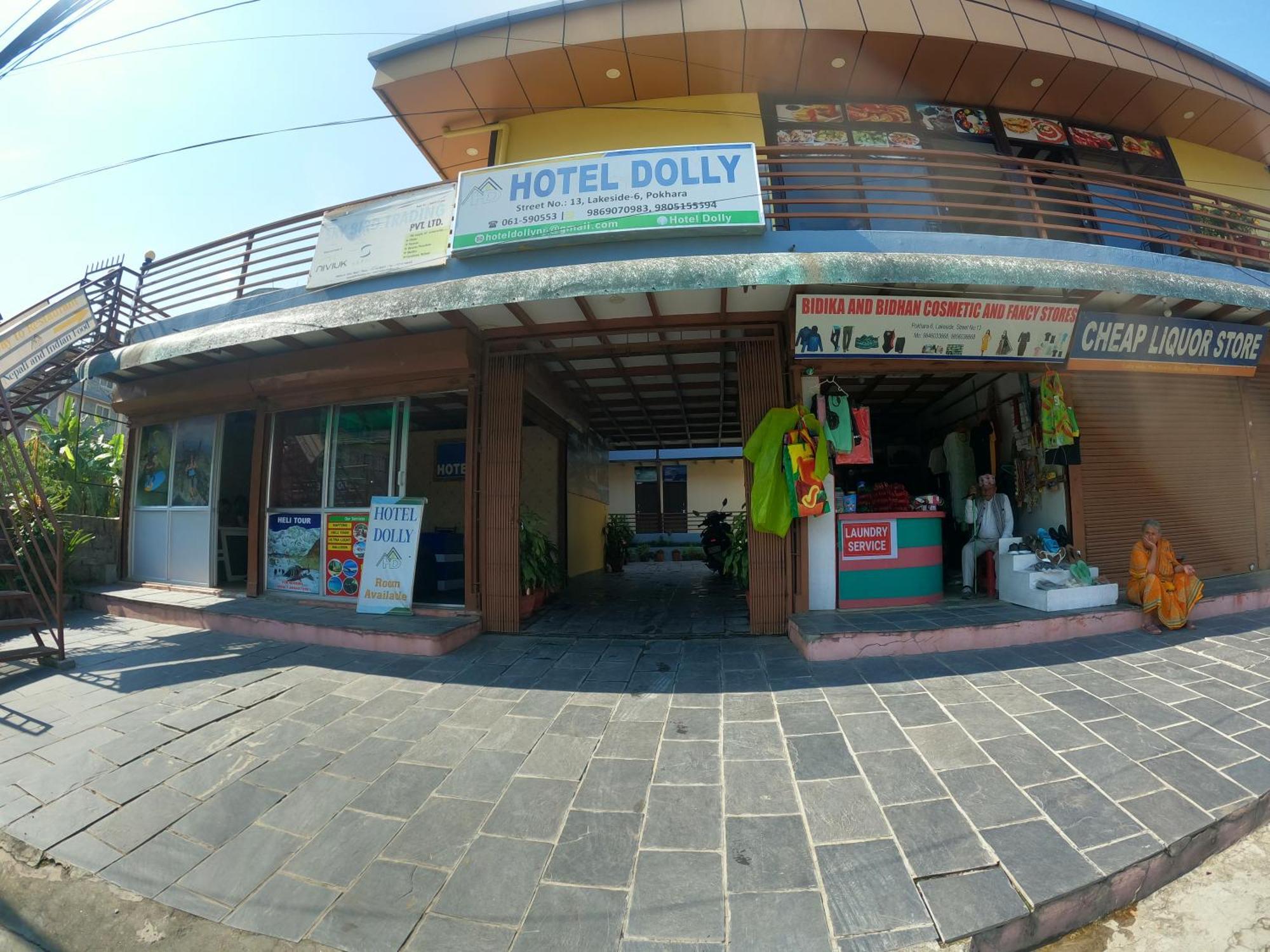 Hotel Dolly Pokhara Dış mekan fotoğraf
